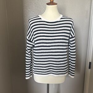 Lott sweater Large